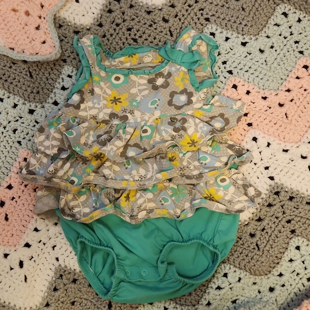 6 months girls